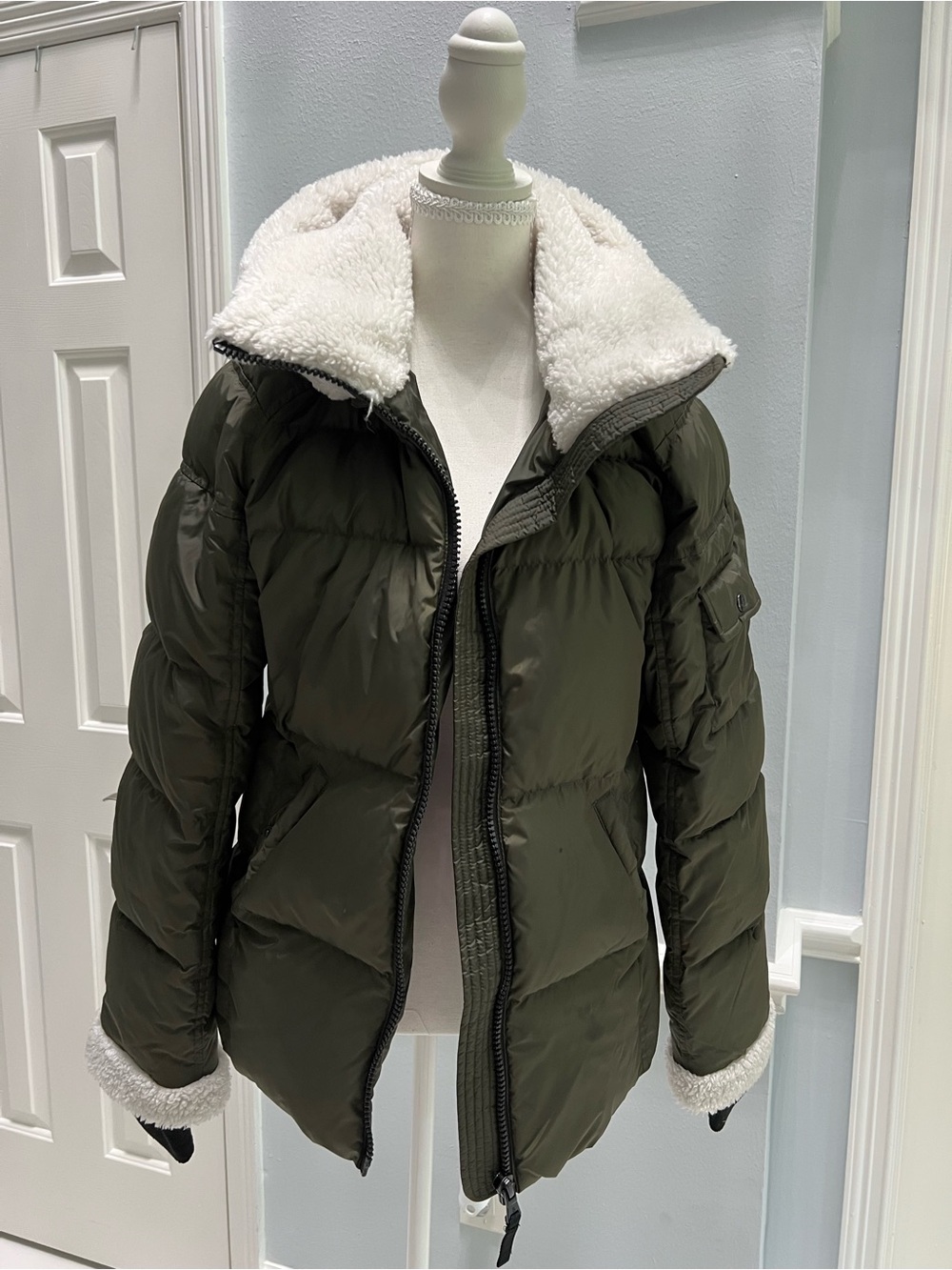 S13 New York Olive Down Puffer Jacket Sherpa Hood & Cuffs